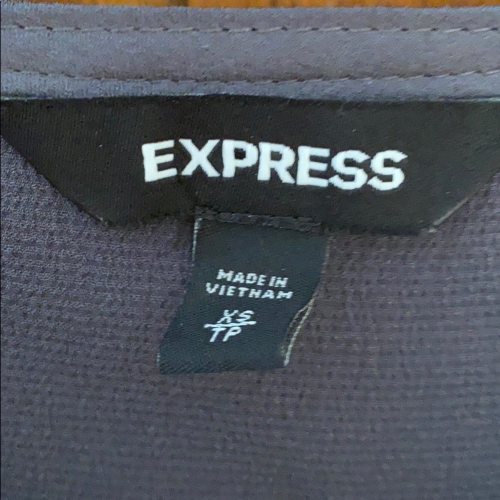 Express Top - Picture 4 of 4